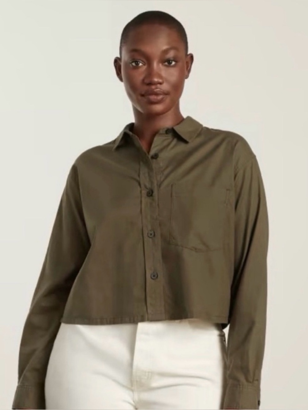 Everlane The Way Short Shirt in Silky Cotton in Green Size Small